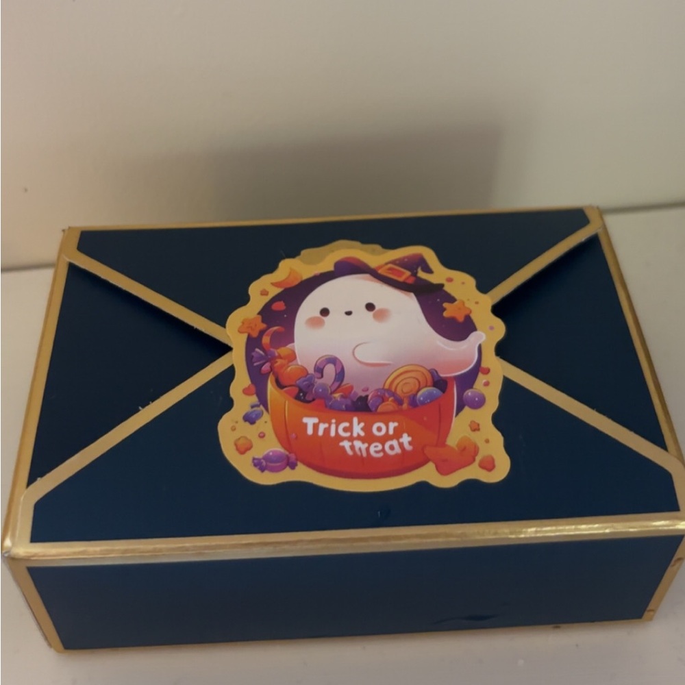 $10 handmade goth mystery jewelry box!!🖤